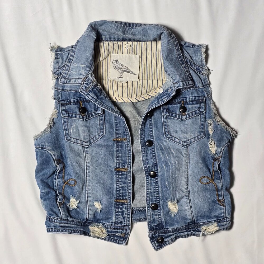 Distressed Denim Vest | Light Wash | Size M